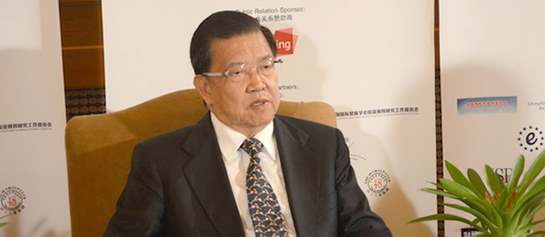 龍永圖:新興與發(fā)達(dá)攜手 優(yōu)勢(shì)倍增