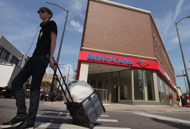 【美國銀行】計劃年底前裁員1.6萬人 全面削減成本