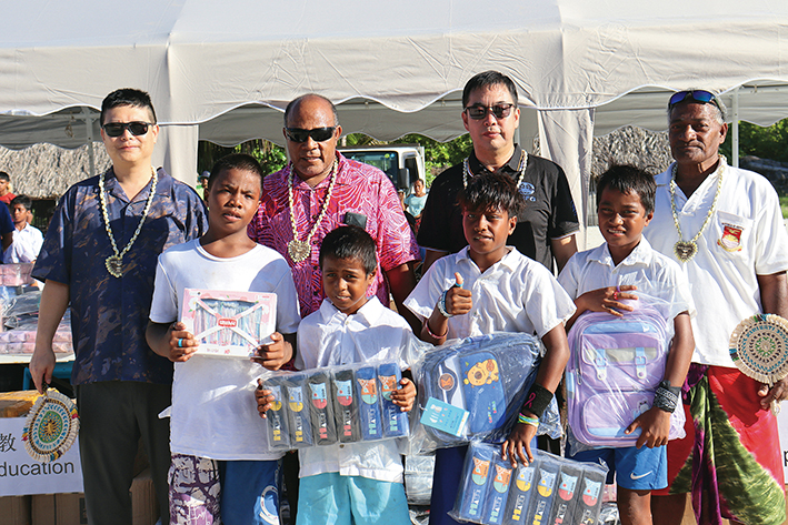 太平洋小島嶼上，有一所“中國中鐵”小學(xué)