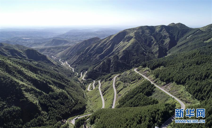 （新華全媒頭條&middot;壯麗70年&middot;奮斗新時(shí)代&mdash;&mdash;記者再走長(zhǎng)征路&middot;圖文互動(dòng)）（9）凝聚起救亡圖存的磅礴力量&mdash;&mdash;追記紅軍長(zhǎng)征大會(huì)師