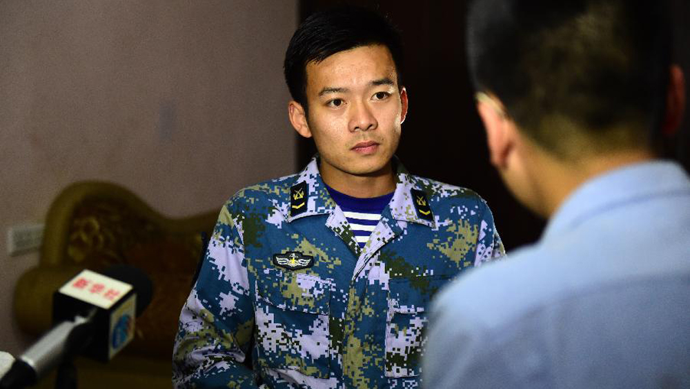 90后潛水員官東：&ldquo;在最危急的那一刻，我只想著趕緊救人&rdquo;