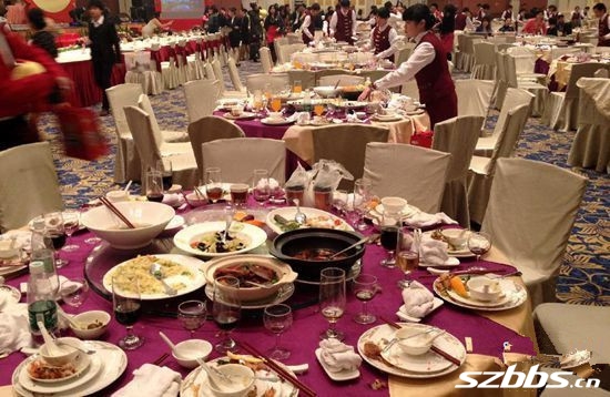 嚴(yán)格監(jiān)督，剎住浪費(fèi)歪風(fēng)