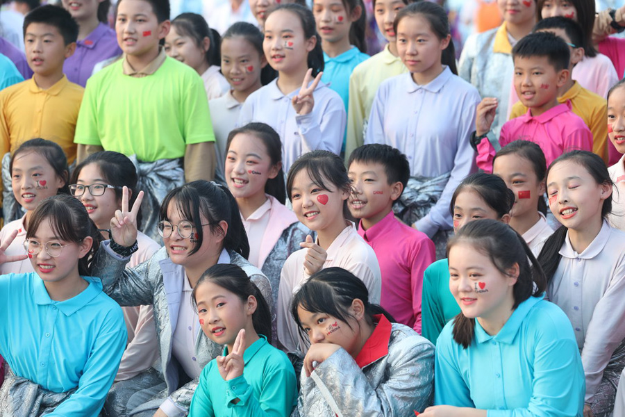 今晚，我們歡聚在天安門廣場