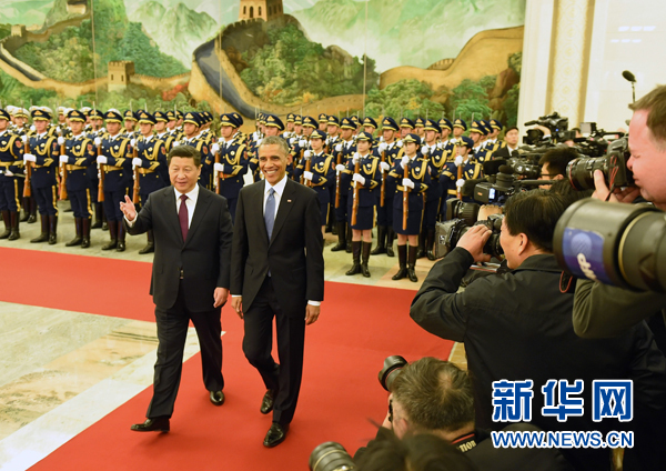 11月12日，國家主席習近平在北京人民大會堂舉行歡迎儀式，歡迎美國總統(tǒng)奧巴馬對中國進行國事訪問。 新華社記者 劉建生 攝